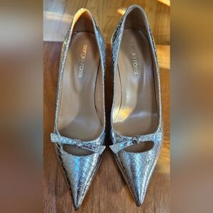 New Sergio Rossi Isobel 045 Pumps Size 34.5 Silver Kitten Heels Pointy Toe Snake
